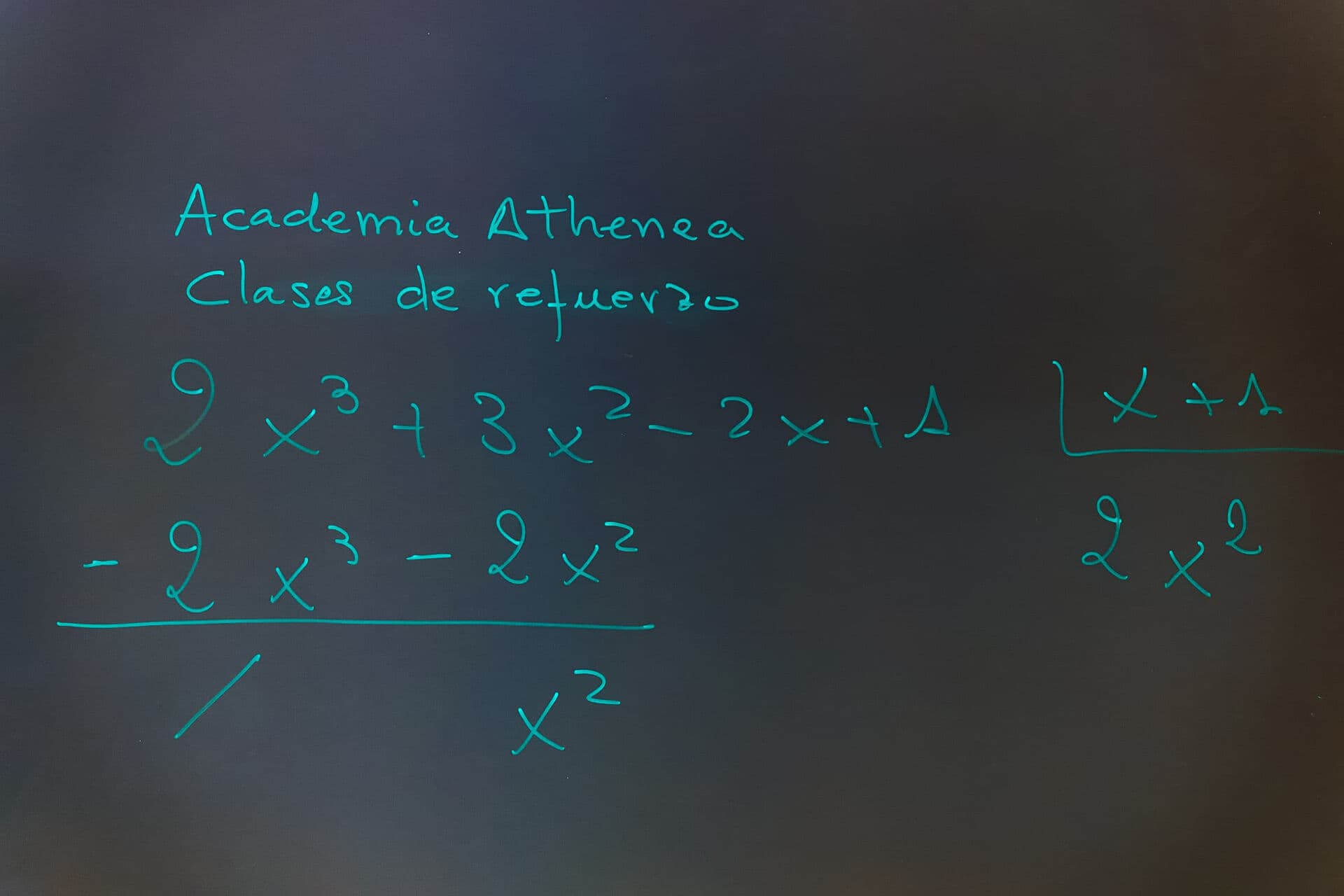 Preparación de accesos a ciclos medios y superiores en Santiago